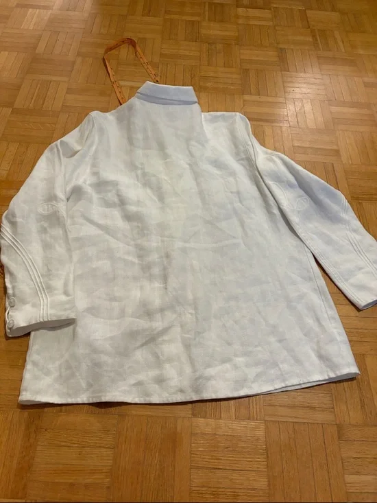 White Button-Front Linen top - Picture 11 of 16